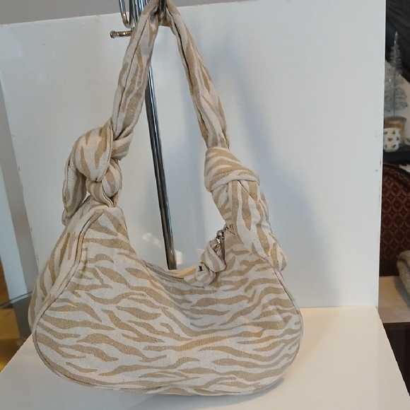 Zara Tan Zebra Print Shoulder Bag NWT - Picture 4 of 9